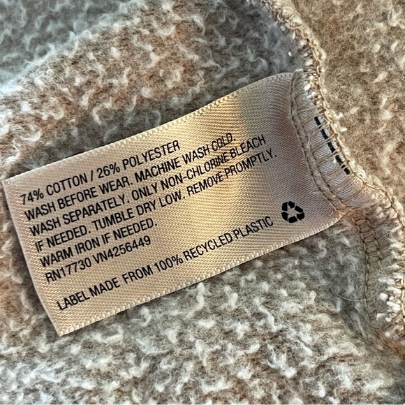 Original Use (Target) Beige 3/4 Zip Pullover Sweater / Sweatshirt Women’s Large - Picture 9 of 10